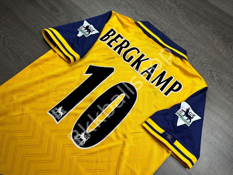 [Retro] - เสื้อฟุตบอล ย้อนยุค Arsenal Away อาเซน่อล เยือน ปี 1996/97 อาร์มพรีเมียร์ลีค 10 BERGKAMP - 01