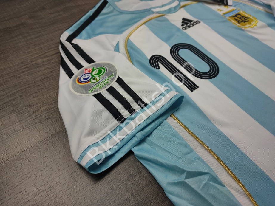 [Retro] - เสื้อฟุตบอล ย้อนยุค ทีมชาติ Argentina Home อาร์เจนติน่า เหย้า ฟุตบอลโลก ปี 2006 เบอร์ชื่อ 10 RIQUELME - 03