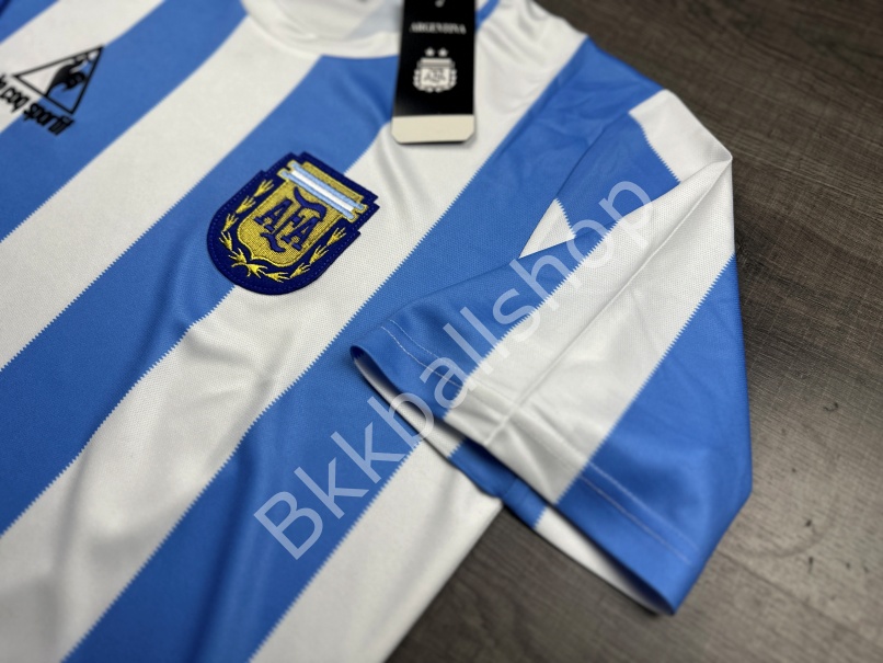 [Retro] - เสื้อฟุตบอล ย้อนยุค ทีมชาติ Argentina Home อาร์เจนติน่า เหย้า ฟุตบอลโลก ปี 1986 - 04