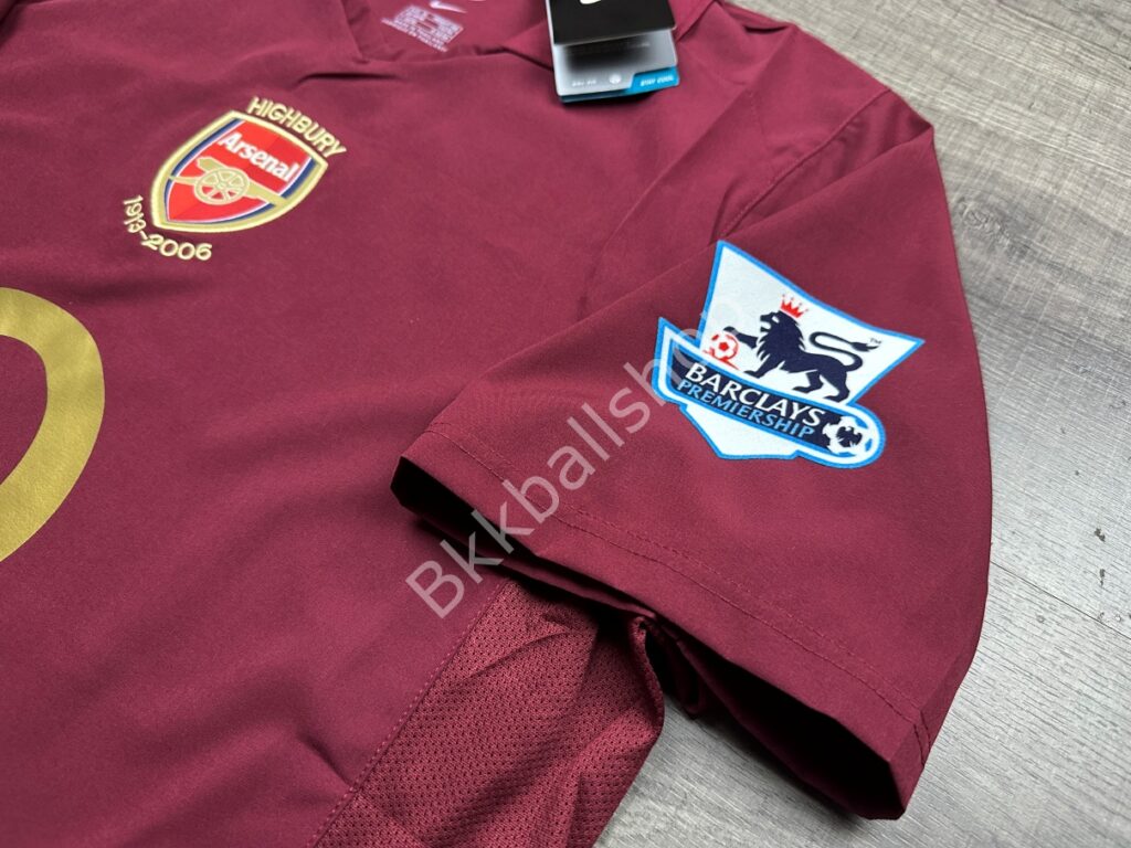 [Retro] - เสื้อฟุตบอล ย้อนยุค Arsenal Home อาเซน่อล เหย้า ปี 2005/06 อาร์มพรีเมียร์ลีค - 03